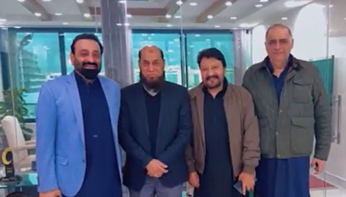 چیئرمین PTA سے خالد آرائیں کی سربراہی میں وفد کی ملاقات