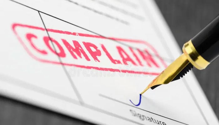 سرکاری  وفد کے ارکان ظاہر کر کے 2 پرائیویٹ افراد کےفرانس کے ویزے لگوانے پر مقدمہ درج