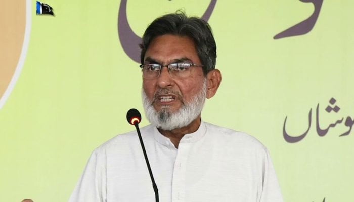 میئر 14سو میٹر کی سڑک تعمیر کے اعلان پر شادیانے بجا رہے ہیں، سیف الدین