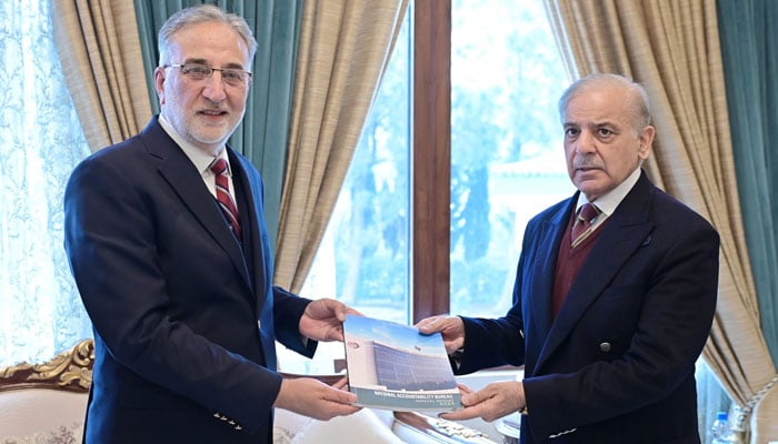 گزشتہ برس 6.213 ٹریلین روپے کی ریکوری کی، چیئرمین نیب کی وزیراعظم کو بریفنگ