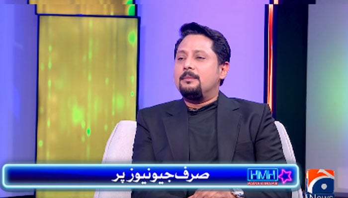 سینئر اینکر وجیہ ثانی کی ”ہنسنا منع ہے“ آمد اشعار اور دلچسپ گفتگو نے ٹھنڈا ماحول گرما دیا