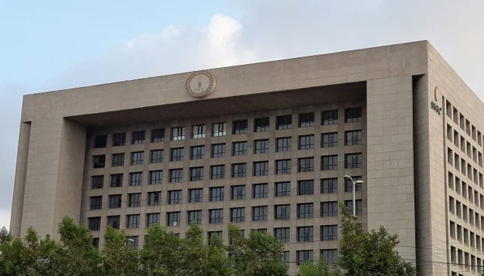 سی این جی سیکٹر کے لئے گیس کی فراہمی معطل