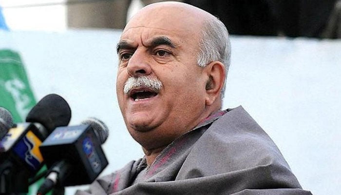 اچکزئی کیخلاف تحریک انصاف کے سوشل میڈیا کی نفرت انگیز مہم