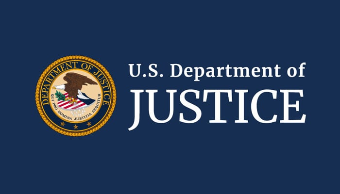 ایپسٹین فائلز، امریکا میں برطانیہ کے سابق سفیر مینڈیل سن کی نیم برہنہ تصویر سامنے آ گئی