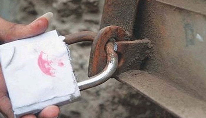 فائر سیفٹی انتظامات نہ ہونے پر صدر کی دو مارکیٹیں سیل