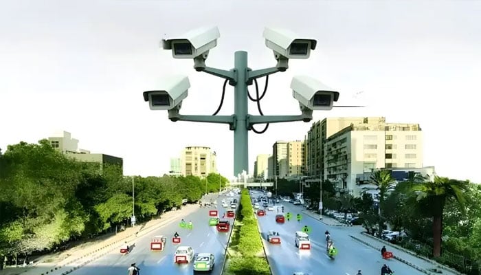 ٹریفک پولیس کے ای چالان نظام کی غلطیاں شہریوں کو بھگتنا پڑرہی ہیں، غلط چالان بھیجنے کا سلسلہ جاری