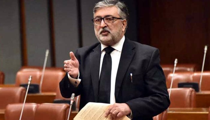 بلوچستان میں لوگ مر رہے‘ پنجاب میں بسنت‘ کامران مرتضیٰ