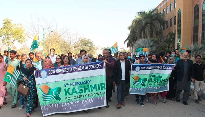 ڈاؤ یونیورسٹی میں یومِ کشمیر پر ریلی اور تقریری مقابلے، کشمیری عوام سے بھرپور یکجہتی کا اظہار