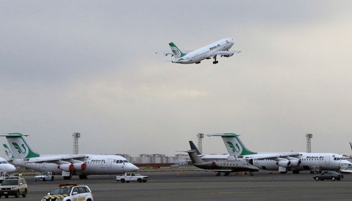 امریکی شہریوں کو فوری ایران چھوڑنے کی ہدایت