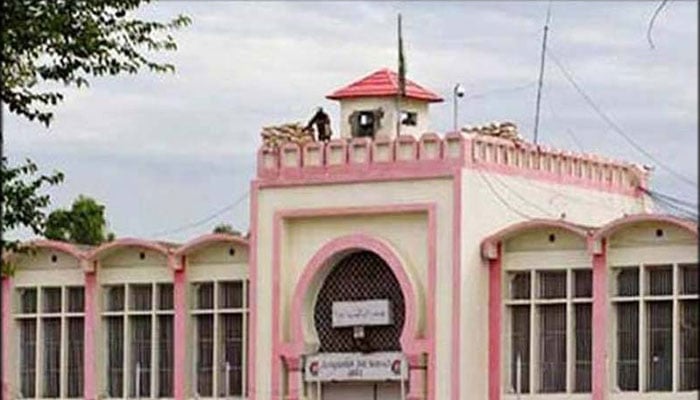 عمران سے آج ملاقات کا دن 6 نام جیل حکام کو ارسال