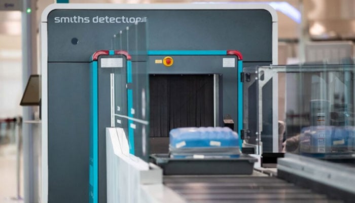 دبئی میں دستی سامان کی چیکنگ کیلئے نئے جدید اسکینرز نصب