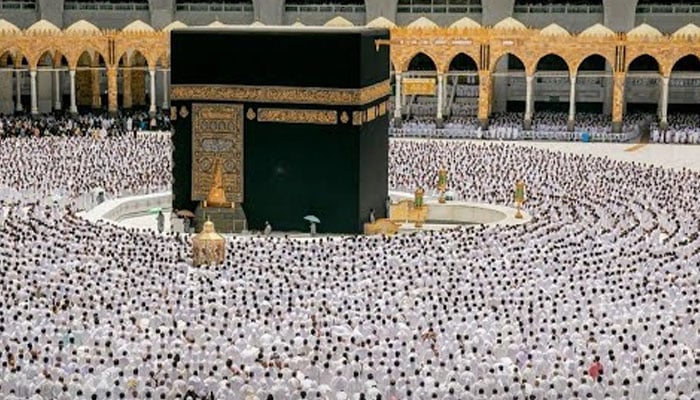 سعودی عرب: مسجد الحرام میں ماہ شعبان کا آخری جمعہ، 15 لاکھ زائرین کی شرکت