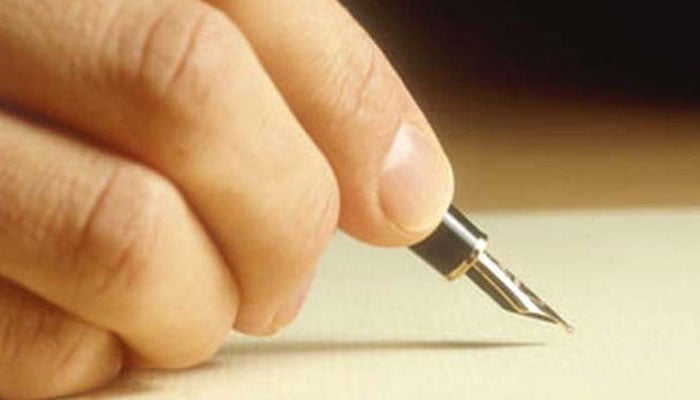 سابق جسٹس آغا رفیق کی خودنوشت سوانح عمری کی تقریبِ رونمائی