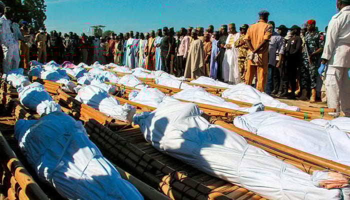 نائیجیریا: موٹر سائیکل سواروں کا خونریز حملہ، 32 افراد ہلاک، درجنوں اغوا