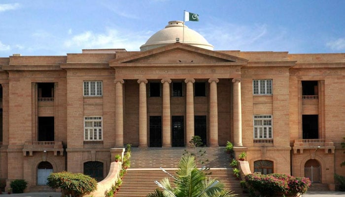 ہائیکورٹ، ریٹائرڈ ملازمین کو 2 ماہ میں پینشن ادا کرنے کا حکم