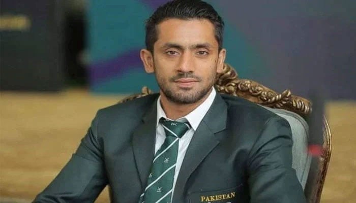 کپتان پر پابندی، آئینی قدم نہیں اٹھایا گیا