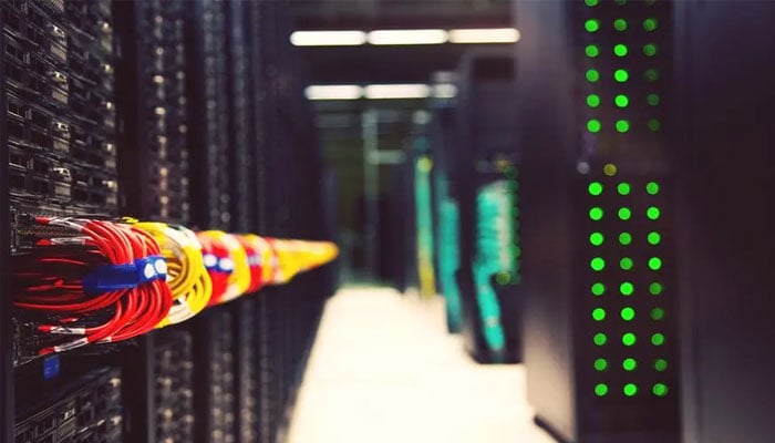 متحدہ عرب امارات بھارت میں دنیا کا تیز ترین سپر کمپیوٹر بنائے گا