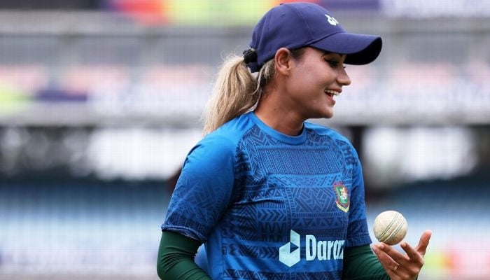 خاتون کرکٹر کے ہراسانی کے الزامات پر بنگلہ دیشی ٹیم کے سابق منیجر پر پابندی