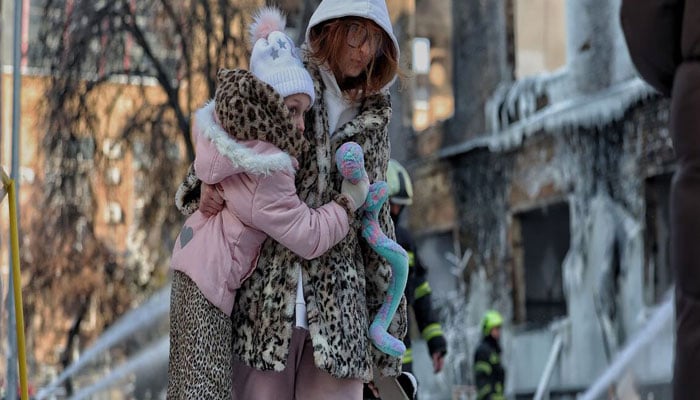 یوکرین جنگ کے چار سال مکمل، یورپ کا کیف کے شانہ بشانہ رہنے کا اعلان