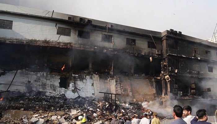 سانحہ گل پلازہ، زندہ بچ جانیوالے شہری کے انتظامیہ کیخلاف سنگین الزامات