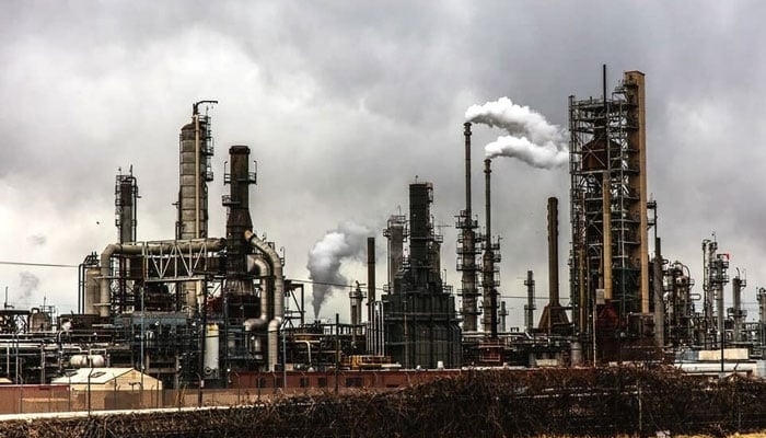 6 ارب ڈالر ریفائنری اپ گریڈ پر کام معطل، پالیسی میں اہم تبدیلیوں کی حکومتی تجویز