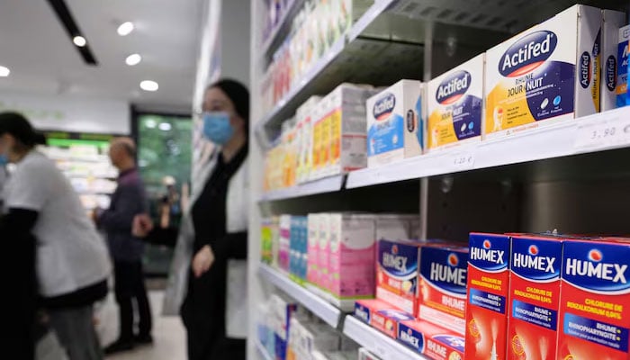 متحدہ عرب امارات کا نیا قانون، ادویات کی قیمتوں میں کمی اور قلت پر قابو پانے کیلئے قانون سازی