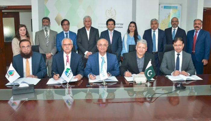 تیل و گیس تلاش کیلئے 11بلاکس الاٹ، 8.66 ارب سرمایہ کاری یقینی