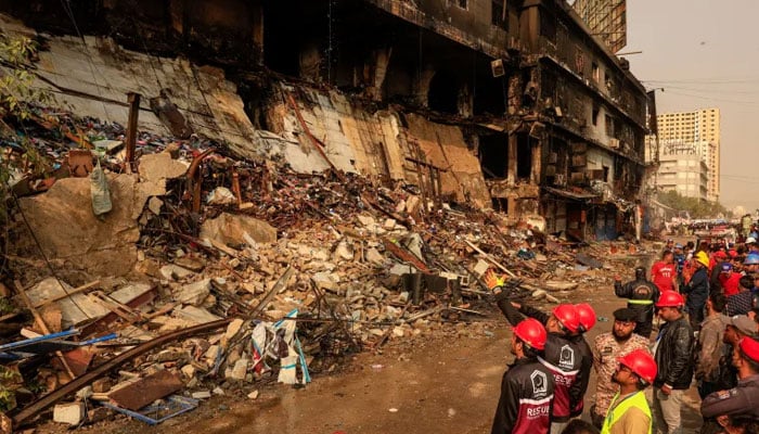 گل پلازہ کی عمارت سے سامان چوری، ملزمان پولیس کے پہنچنے پر فرار