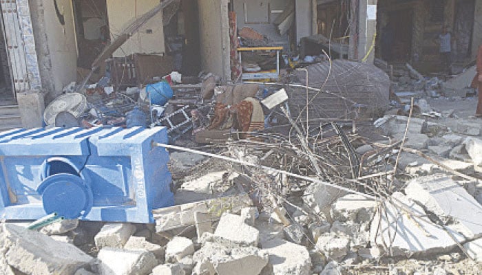 کلفٹن باتھ آئی لینڈ میں تین دھماکے، خوف و ہراس پھیل گیا