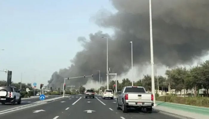 مشرقِ وسطیٰ میں جنگ کی شدت، بڑے عالمی برانڈز نے اپنی دکانیں بند کردیں