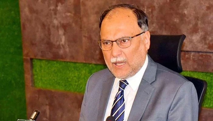 افغانستان سے جنگ ہمارے پاس کوئی چوائس نہیں، احسن اقبال