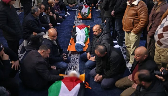 مقبوضہ مغربی کنارے میں اسرائیلی آبادکاروں کے حملوں میں مزید تین فلسطینی شہید