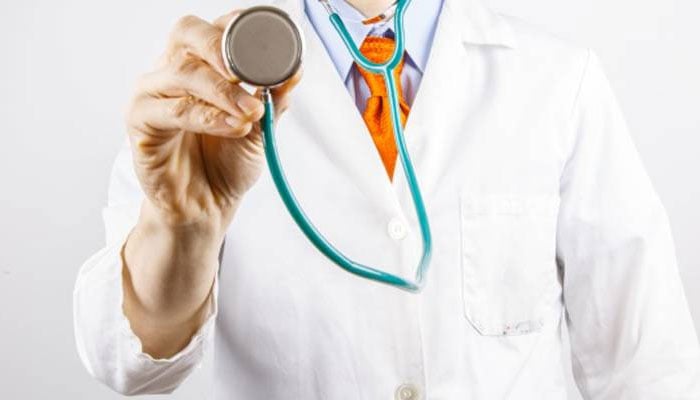 مٹھی سول اسپتال کے سی ایم او ڈاکٹر عبدالکریم کی مبینہ خودکشی