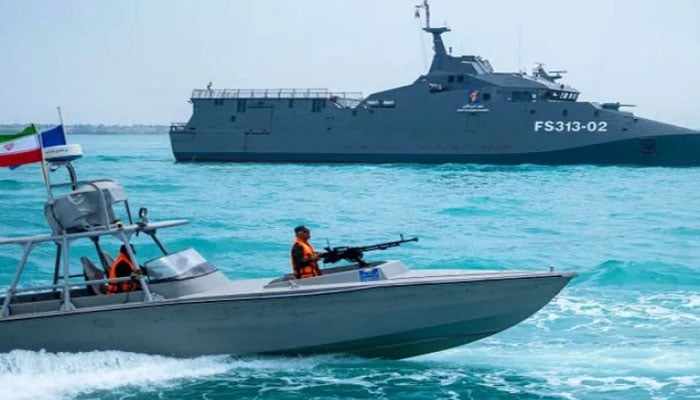 ٹرمپ کے جنگی جہاز بھیجنے کے مطالبے سے عالمی بحران کا خدشہ