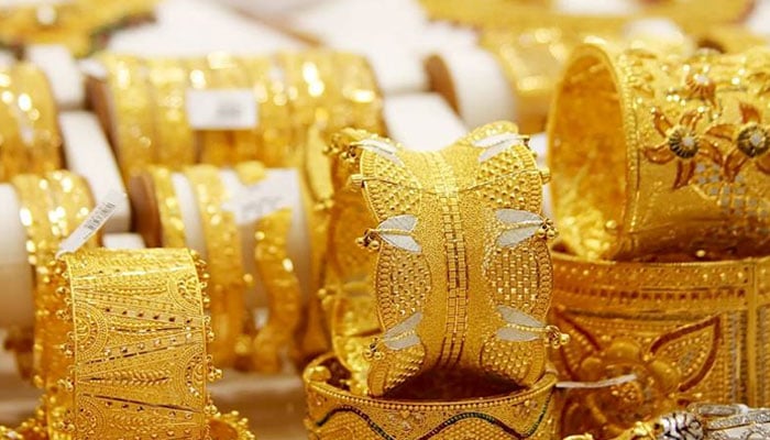 سونا 24 ہزار 300 روپے سستا، قیمت 5 لاکھ روپے فی تولہ سے کم ہوگئی