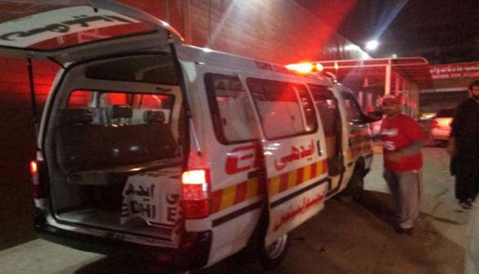 ماڑی پور روڈ اور ہاکس بے روڈ پر ٹریفک حادثات میں 1 شخص جاں بحق