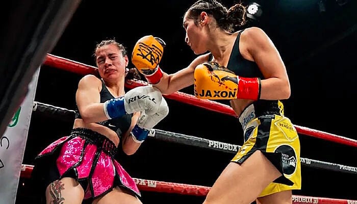 19 سالہ خاتون باکسر مقابلے میں بے ہوش، زندگی کی جنگ جاری