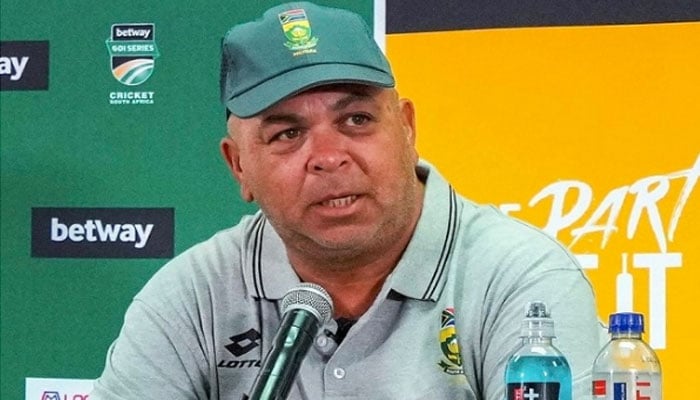 ٹی 20 لیگز کا اثر، باہمی سیریز اہمیت کھونے لگیں، جنوبی افریقی کوچ
