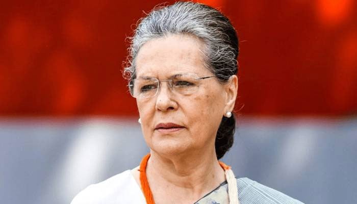 سونیا گاندھی کو سانس کی تکلیف، دہلی کے سر گنگا رام اسپتال میں داخل
