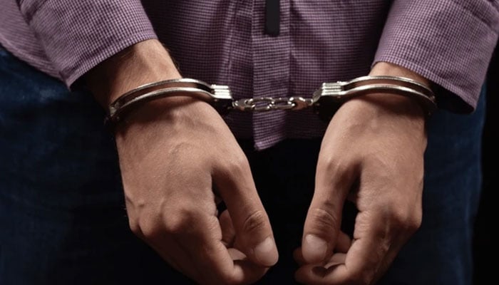 گلبہار میں نجی بینک کا اے ٹی ایم توڑ کر کیش نکالنے کی کوشش، ملزم گرفتار