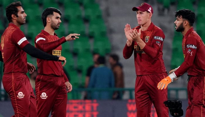 حیدر آباد کی کٹ شہ سرخیوں میں، گیند کا رنگ ہی بدل گیا