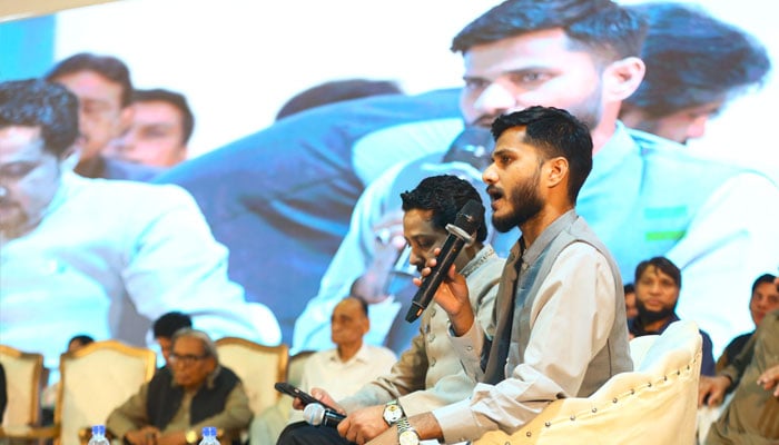 ساکنان شہر قائد کے زیر اہتمام کراچی ایکسپو سینٹر میں محفل مشاعرہ