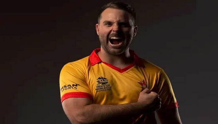 زمبابوین ریان برل نے لاہور قلندرز کو جوائن کرلیا