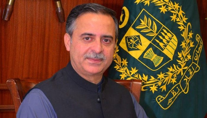 گوادر پورٹ تیزی سے اسٹرٹیجک بحری مرکز کے طور پر ابھر رہا ہے، وفاقی وزیر