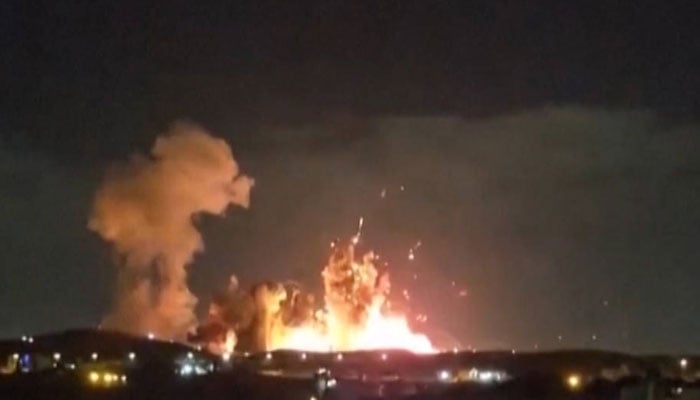 اصفہان پر بنکر بسٹر بموں سے حملے، ایران نے جدید امریکی ڈرون مار گرایا