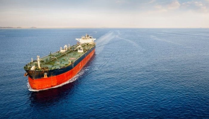 آبنائے ہرمز میں پیش رفت کے بعد پاکستان کا نئے آپشنز پر غور، بلومبرگ