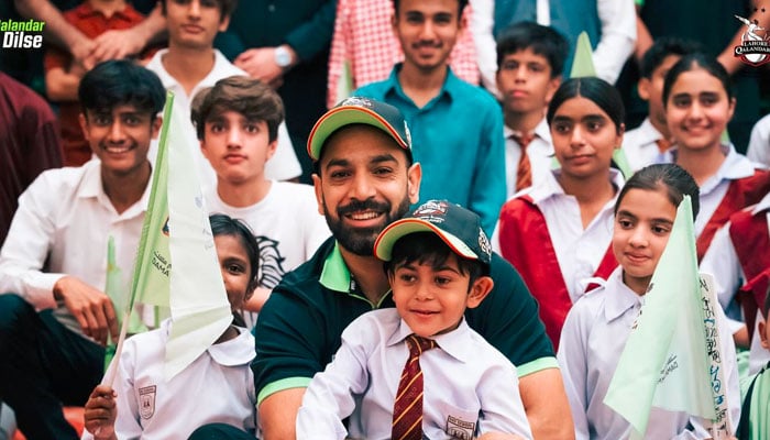 ایس او ایس ویلج کے بچے لاہور قلندرز کے مہمان بن گئے