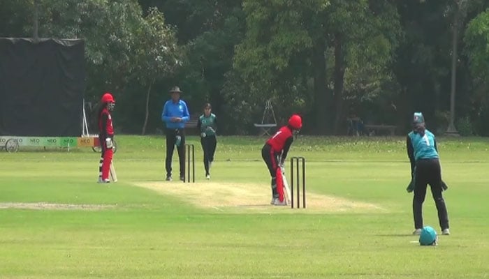 خواتین ٹی ٹوئنٹی: امبر کی عمدہ بولنگ، انونسیبلز نے کانکررز کو ہرا دیا