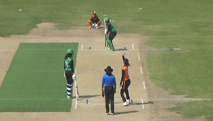 ویمن ٹی 20: انوِنسبلز، اسٹارز کامیاب، نتالیہ اور سدرہ کی عمدہ بیٹنگ