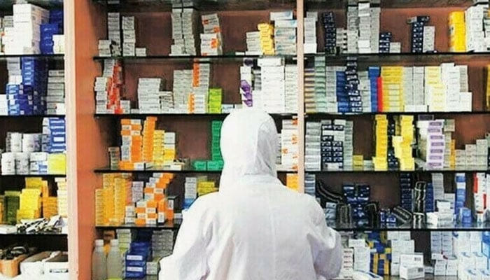 ایس ایس پی سٹی کا ہول سیل میڈیسن مارکیٹ کا دورہ، سیکورٹی کے مسائل پر اظہار خیال کیا